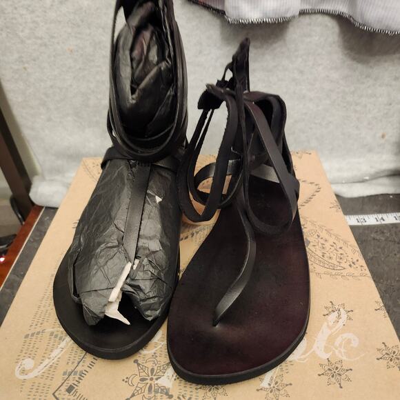 Free People Anya Gladiator Sandals Women's Size 38 Black Noir Zip Flat New - Picture 1 of 8